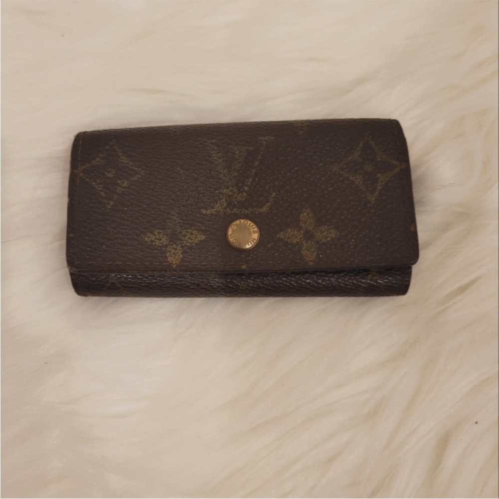 Louis Vuitton Monogram 3 ring key holder Wallet